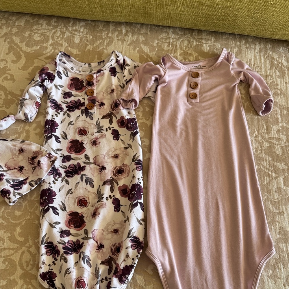 Caden Lane 7-14 pounds (0-3 mo) gowns